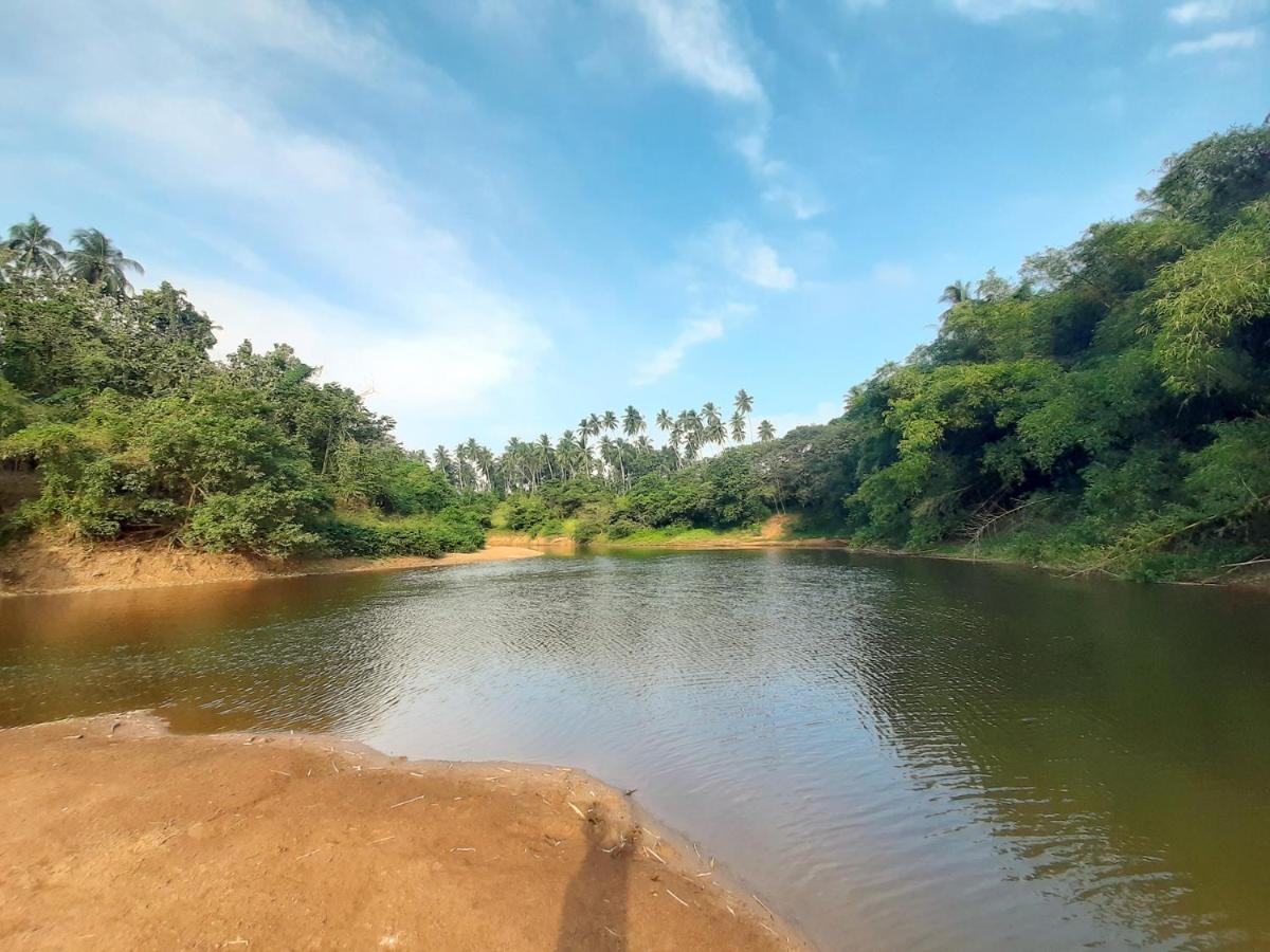 Royal Mandira Hotel Negombo Buitenkant foto